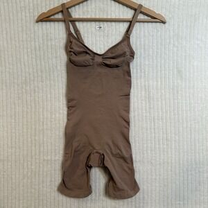 SKIMS Seamless Sculpt Mid Thigh Bodysuit Sienna Size Small Stretchy NWOT $74
